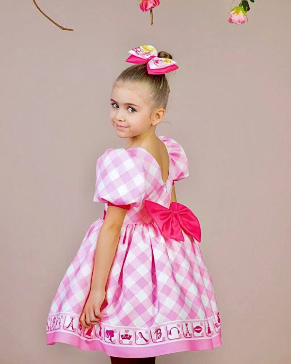 Barbie Pink Dress. - Image 2